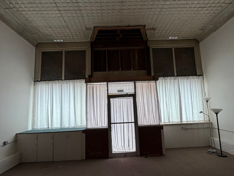 More Photos Of 130 W Bridge St, Hotchkiss Storefront Retail Residential For Sale