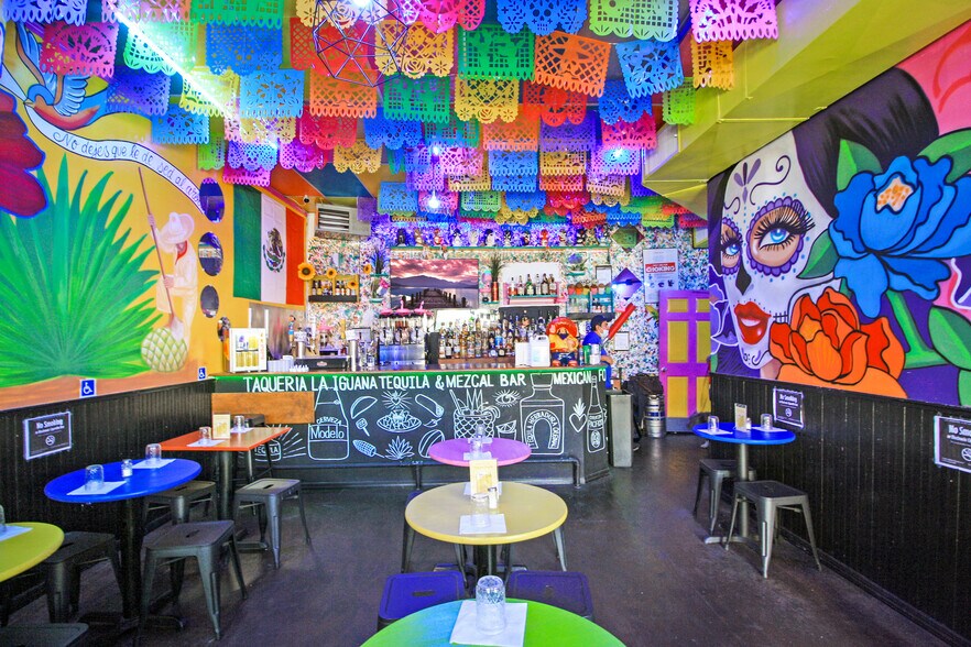 More Photos Of 146 Knickerbocker Ave, Brooklyn Storefront Retail Residential For Lease