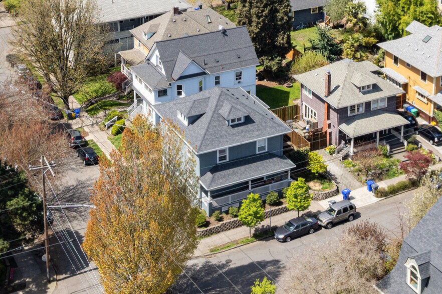 More Photos Of 1035 SE 14th Ave, Portland Apartments For Sale