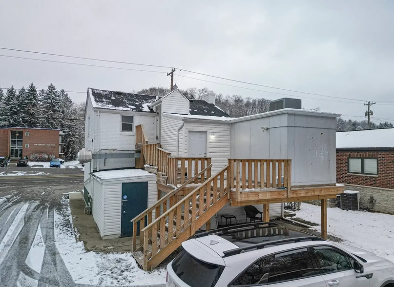 More Photos Of 3286 Babcock Blvd, Pittsburgh Restaurant For Sale