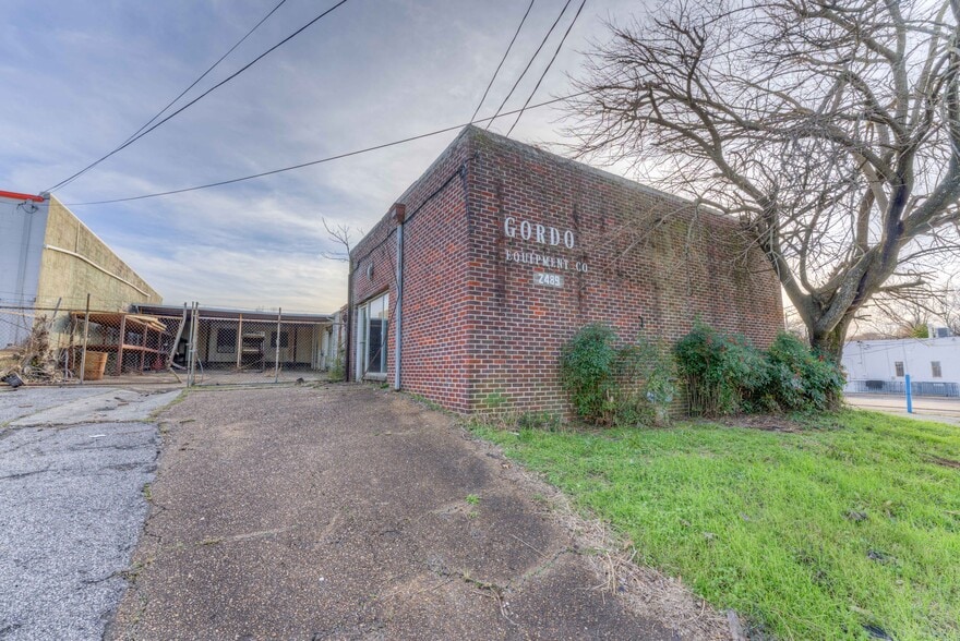 Primary Photo Of 2489 Parkway Pl, Memphis Warehouse For Sale