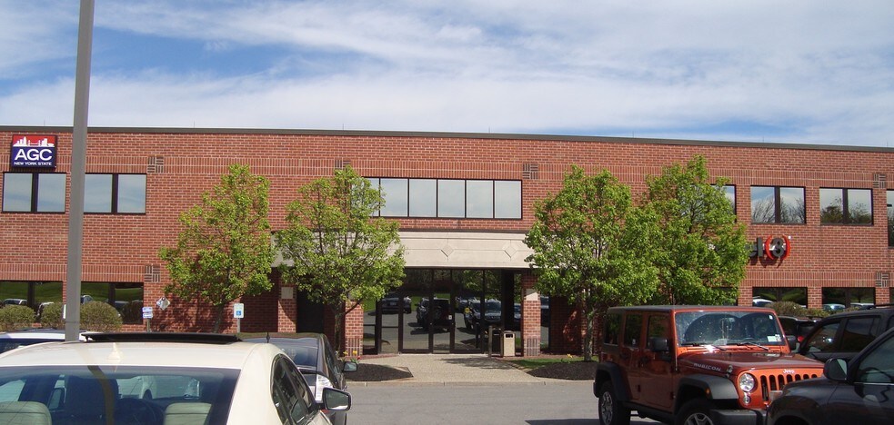 More Photos Of 10 Airline Dr, Albany Office For Lease