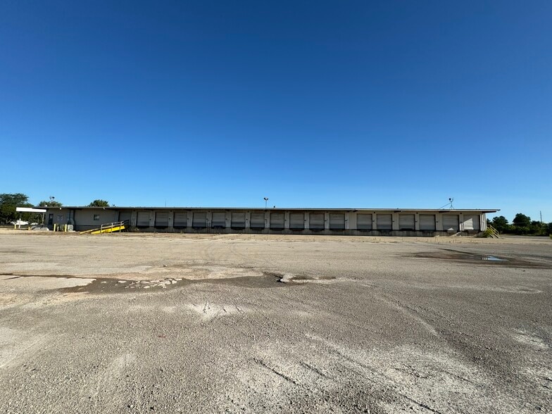 More Photos Of 700 NE Arch St, Atlanta Truck Terminal For Sale