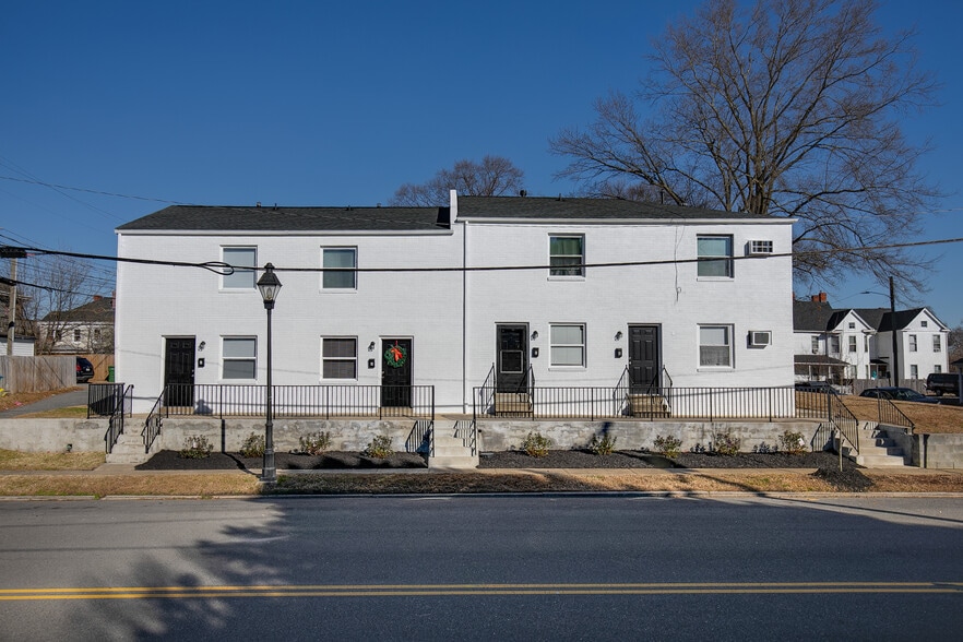 Primary Photo Of 2000 Lamb Ave, Richmond Apartments For Sale