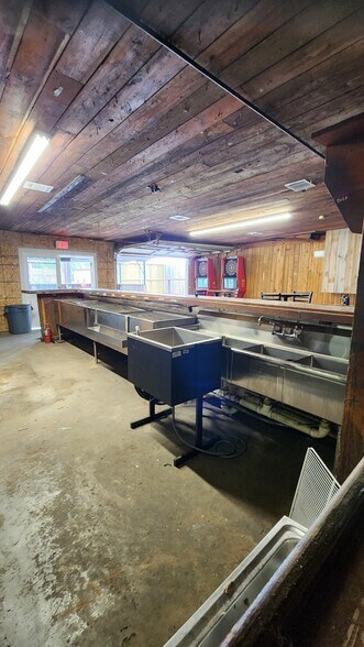 More Photos Of 6225 Greens Rd, Humble Bar For Lease