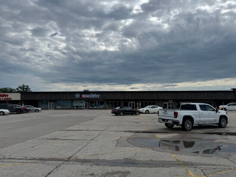 More Photos Of 632-670 S Oak St, Iowa Falls Unknown For Lease