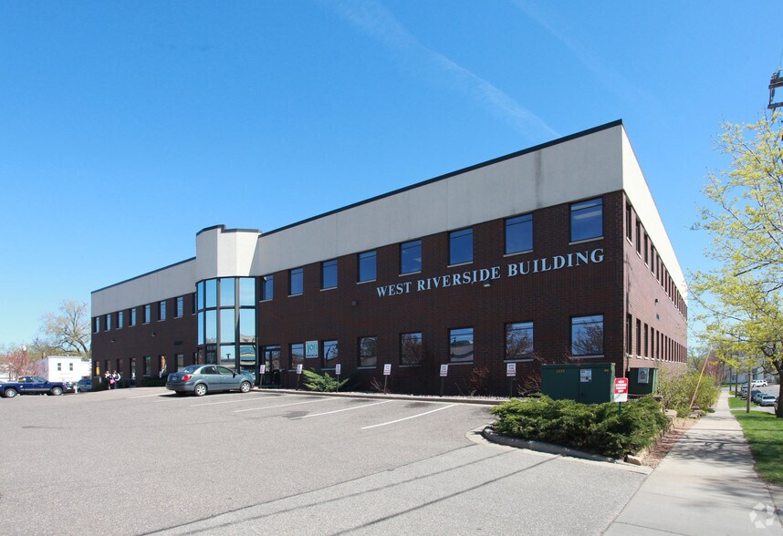 Primary Photo Of 221 W Madison St, Eau Claire Office For Lease