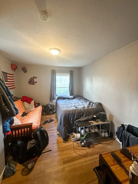 More Photos Of 415 NE Campus St, Pullman Apartments For Sale