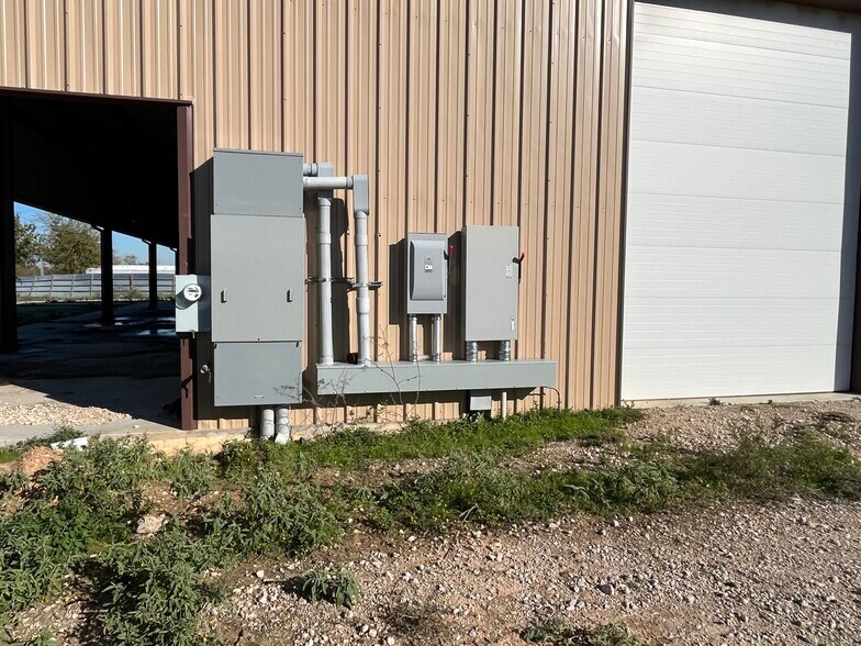 More Photos Of 36847 Richard Frey Rd, Hempstead Truck Terminal For Sale