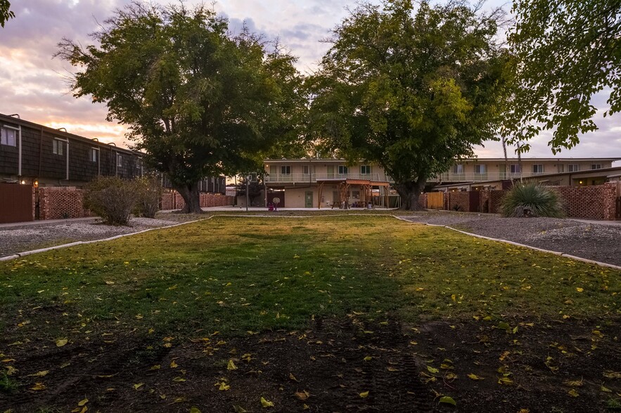 More Photos Of 1800 S Pennsylvania Ave, Roswell Apartments For Sale