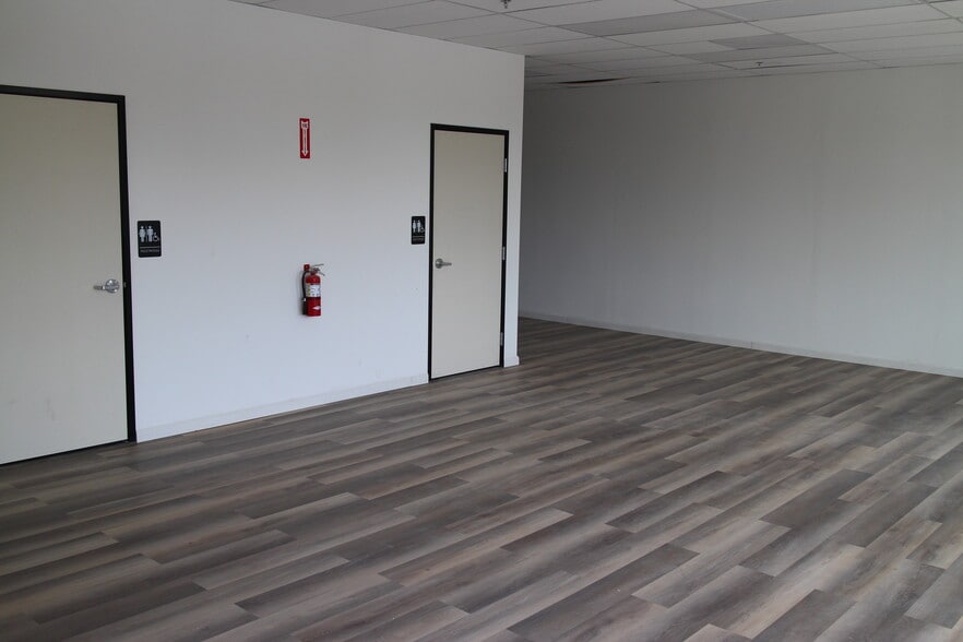 More Photos Of 16675 S Desert Foothills Pky, Phoenix Medical For Lease