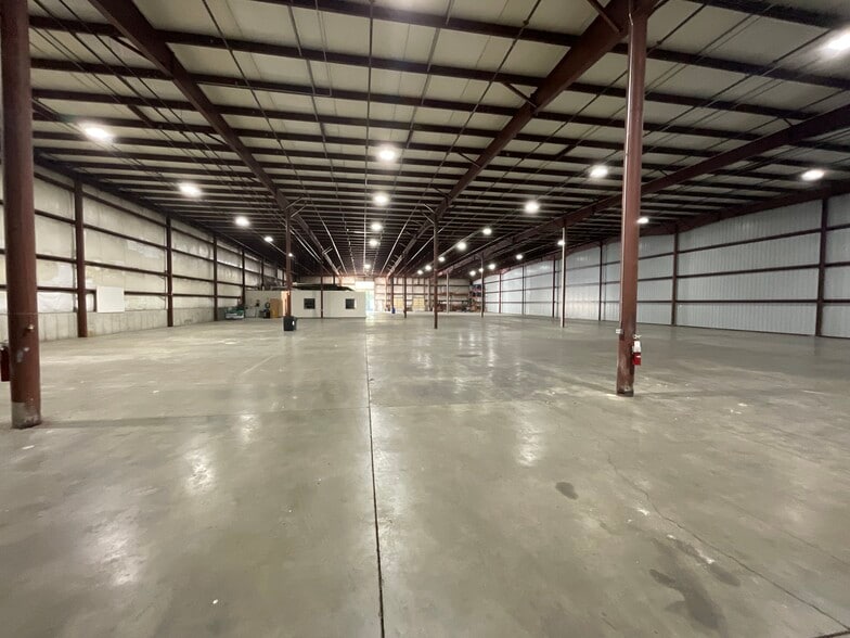 More Photos Of 7377 Expressway Ct SW, Grand Rapids Warehouse For Lease