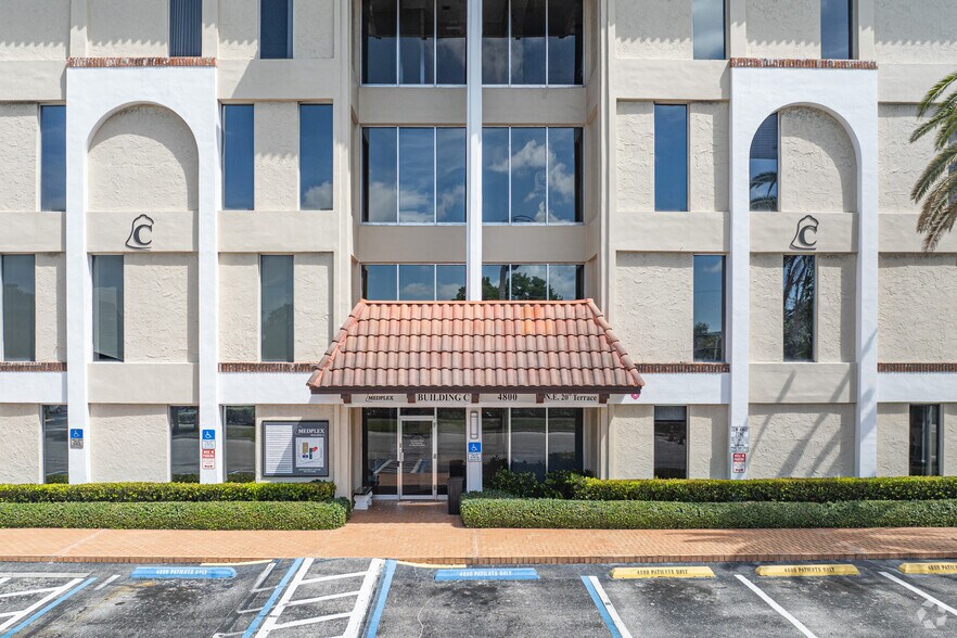 More Photos Of 4801 N Federal Hwy, Fort Lauderdale Medical For Sale