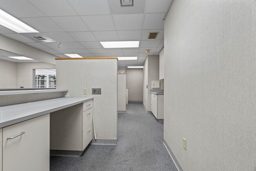 More Photos Of 170 Cardiology Pl, Commerce Healthcare For Lease