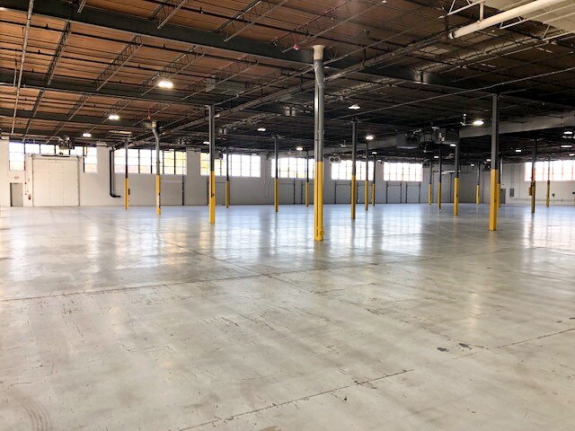 More Photos Of 700 N Rohlwing Rd, Itasca Warehouse For Lease