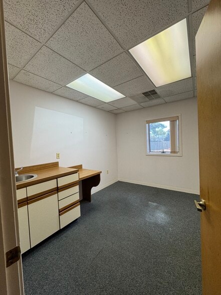 More Photos Of 1701 New Rd, Linwood Office For Sale