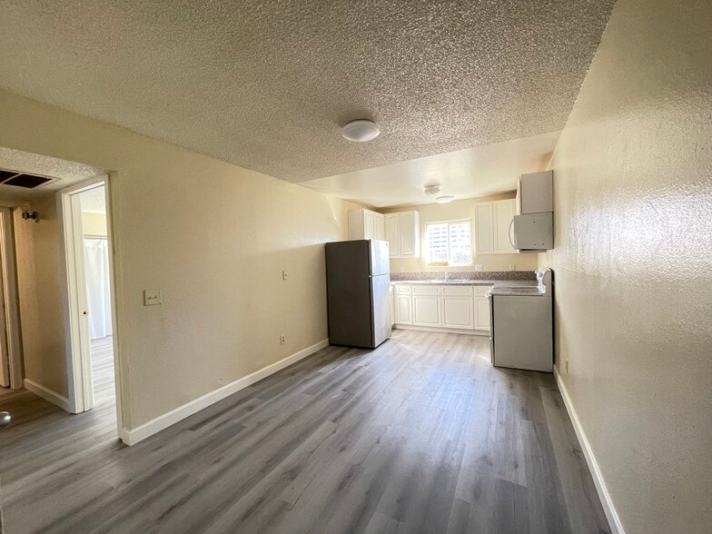 More Photos Of 1709 Fairfield Ave, Las Vegas Apartments For Sale