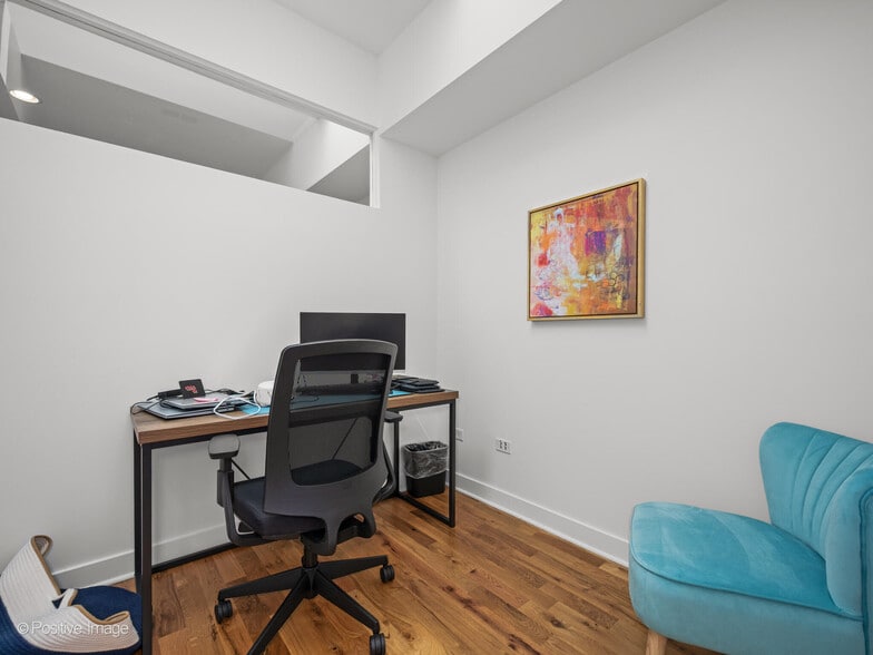 More Photos Of 1817 Church St, Evanston Loft Creative Space For Sale