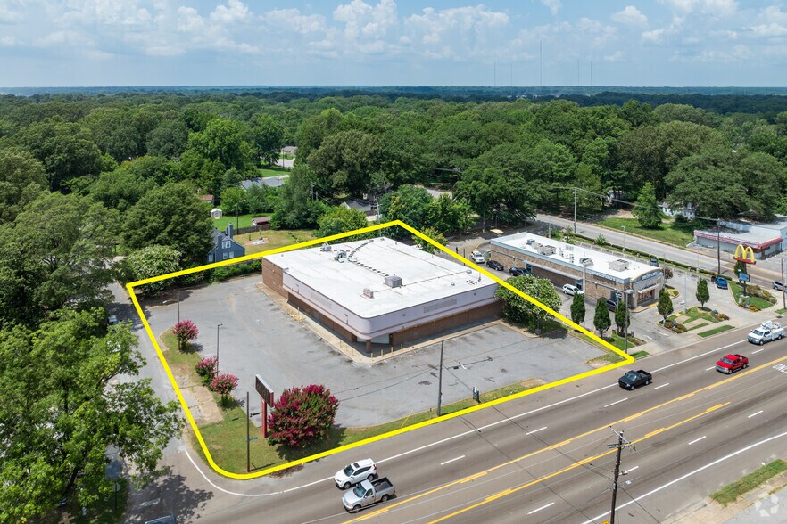 Primary Photo Of 3129 Thomas St, Memphis General Retail For Sale