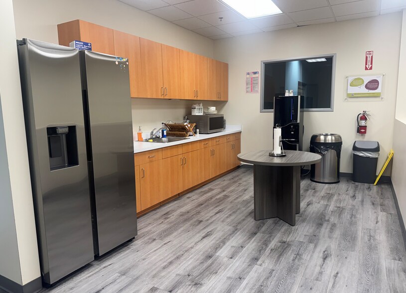 More Photos Of 2856 Columbia St, Torrance Research And Development For Lease