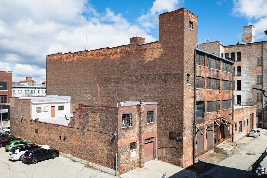More Photos Of 126 N Ontario St, Toledo Manufacturing For Sale