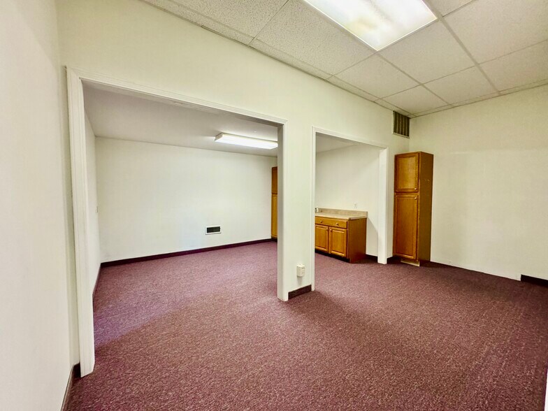 More Photos Of 1015 Main St, Conneautville Office For Sale