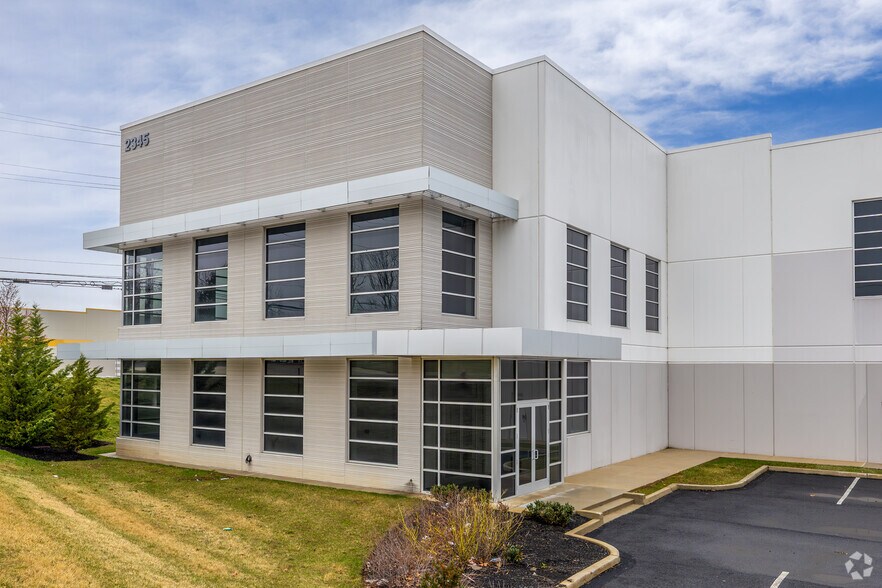 More Photos Of 2345 Newlins Mill Rd, Palmer Township Manufacturing For Lease