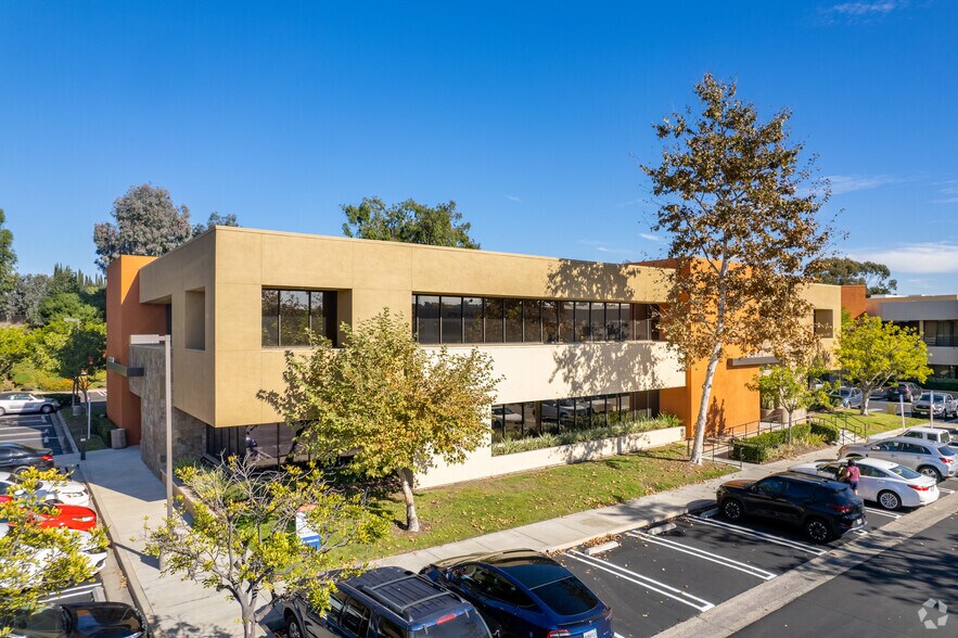 More Photos Of 25201 Paseo de Alicia, Laguna Hills Office For Lease