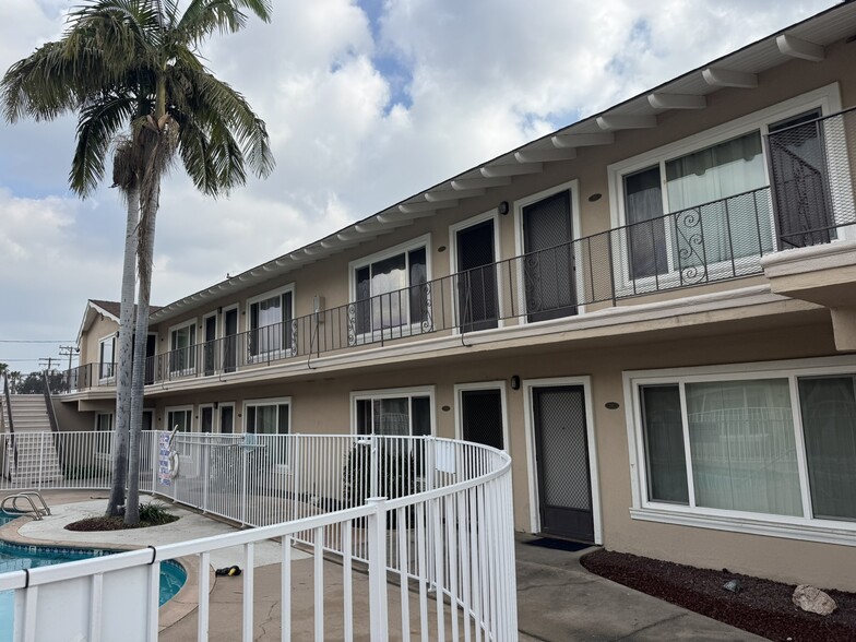 More Photos Of 1124-1130 S Lemon St, Anaheim Apartments For Sale