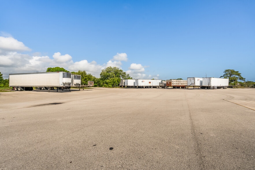 More Photos Of 2600 45th St, Vero Beach Food Processing For Sale