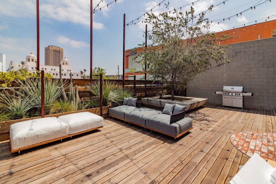 More Photos Of 676 N Spring St, Los Angeles Loft Creative Space For Sale