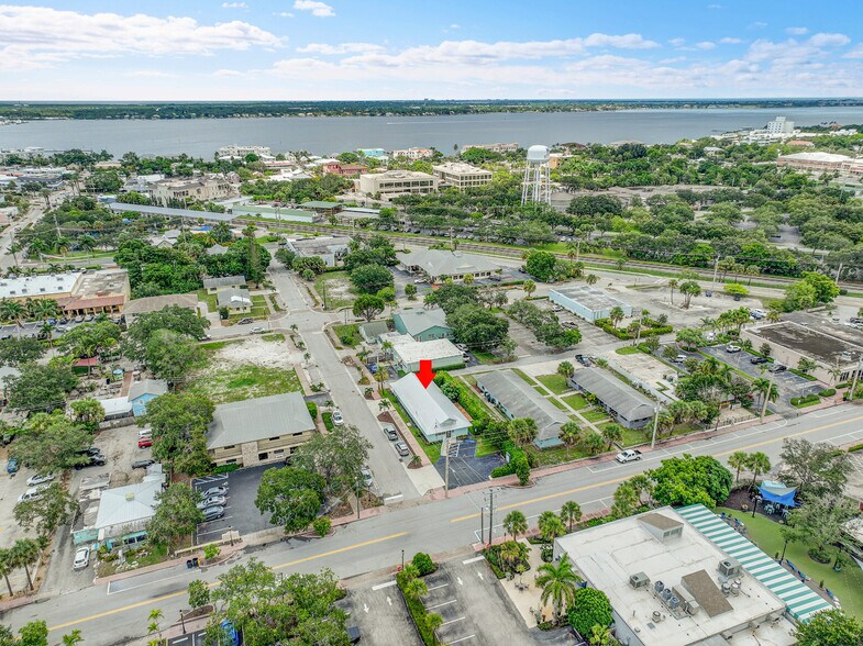 More Photos Of 101 SE Martin Luther King Jr Blvd, Stuart Office For Sale