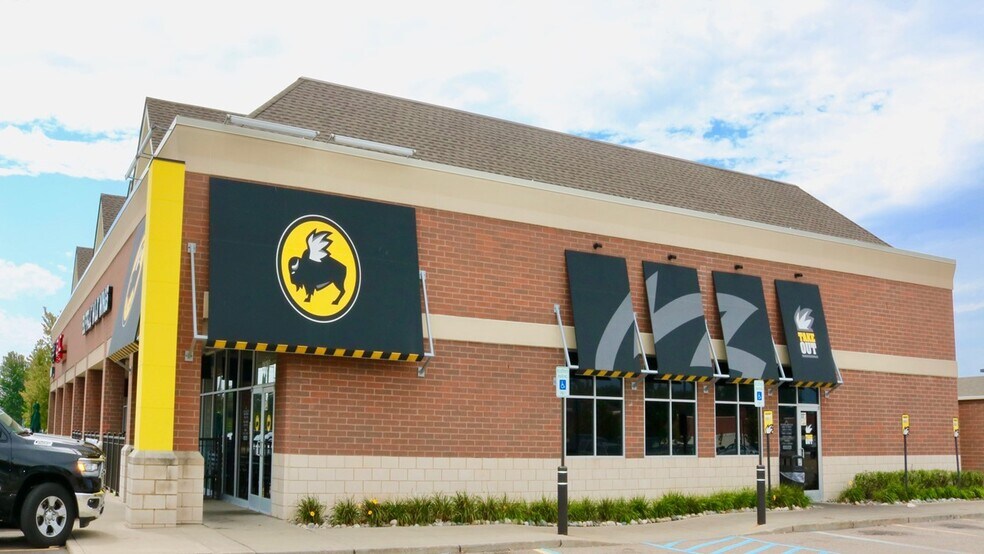 More Photos Of 5709-5773 E 12 Mile Rd, Warren Unknown For Lease