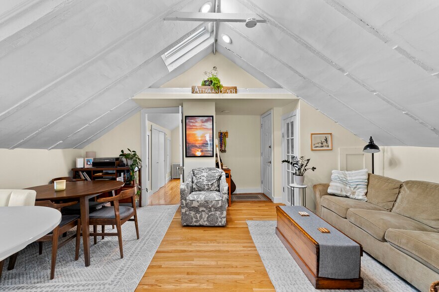 More Photos Of 13 Dean Ave, Newport Apartments For Sale