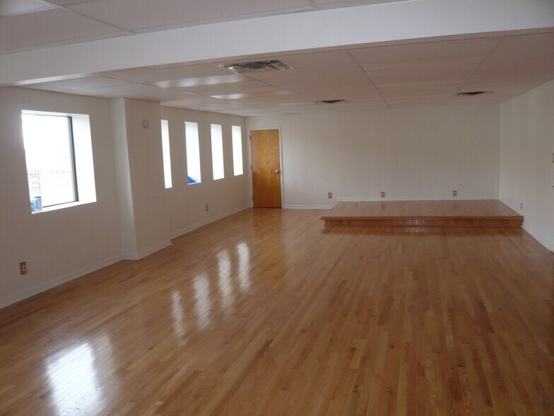More Photos Of 1842 Webster Ave, Bronx Office For Lease