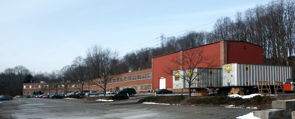 More Photos Of 115 Wall St, Valhalla Flex For Lease