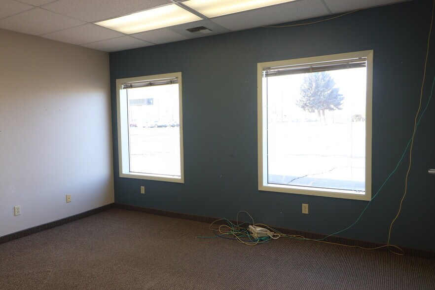 More Photos Of 39141 Pocahontas, Baker City Medical For Sale