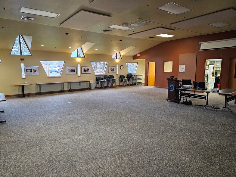 More Photos Of 711 13th St E, Whitefish Healthcare For Sale