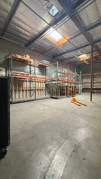 More Photos Of 11639 Goldring Rd, Arcadia Warehouse For Lease
