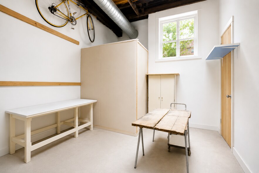 More Photos Of 154 26th St, Brooklyn Warehouse For Sale
