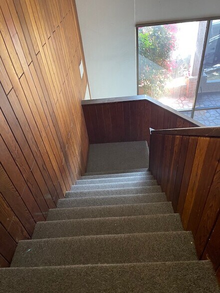 More Photos Of 551 W Crowther Ave, Placentia Warehouse For Sale