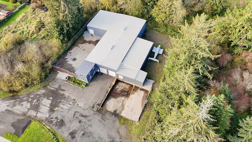 More Photos Of 1425 SE 9th St, Warrenton Warehouse For Sale