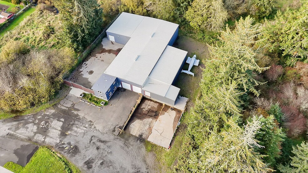 More Photos Of 1425 SE 9th St, Warrenton Warehouse For Lease