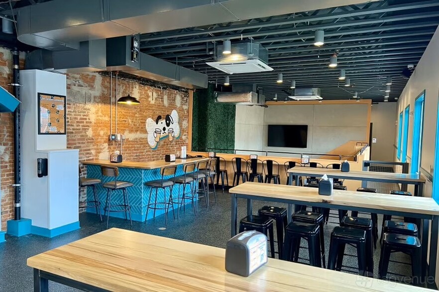 More Photos Of 2633-2639 Poplar St, Philadelphia Restaurant For Lease