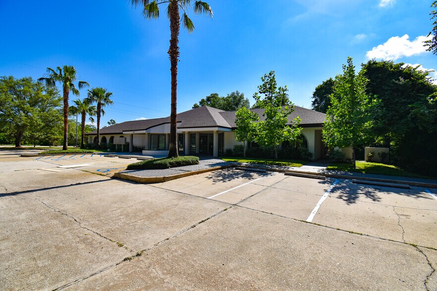 More Photos Of 1830 Hickory Shores Rd, Gulf Breeze Medical For Lease