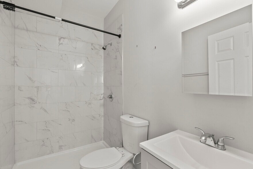 More Photos Of 4710 Liberty Heights Ave, Baltimore General Retail For Sale