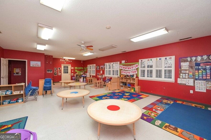 More Photos Of 516 W Bankhead Hwy, Villa Rica Daycare Center For Sale