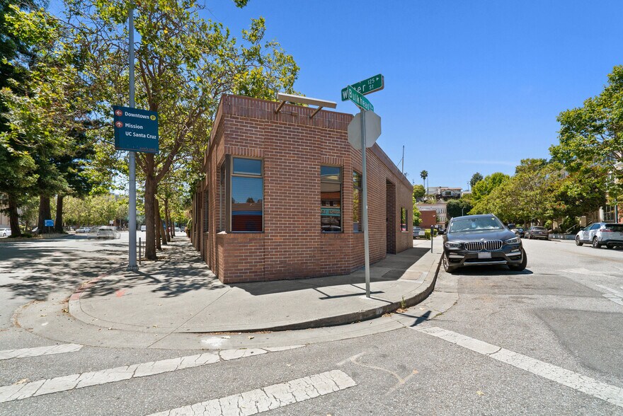 More Photos Of 129 Water St, Santa Cruz Office For Sale