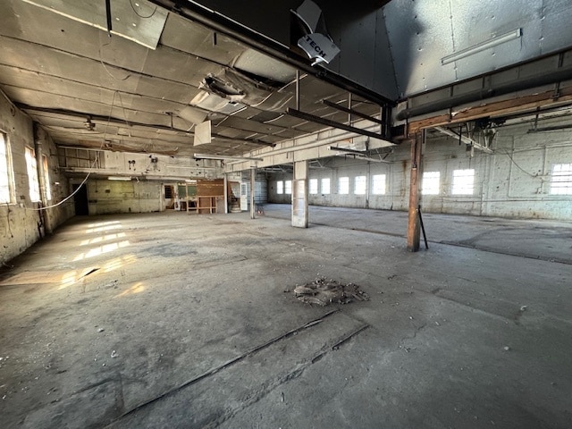 More Photos Of 1543 S Salina St, Syracuse Parking Garage For Sale