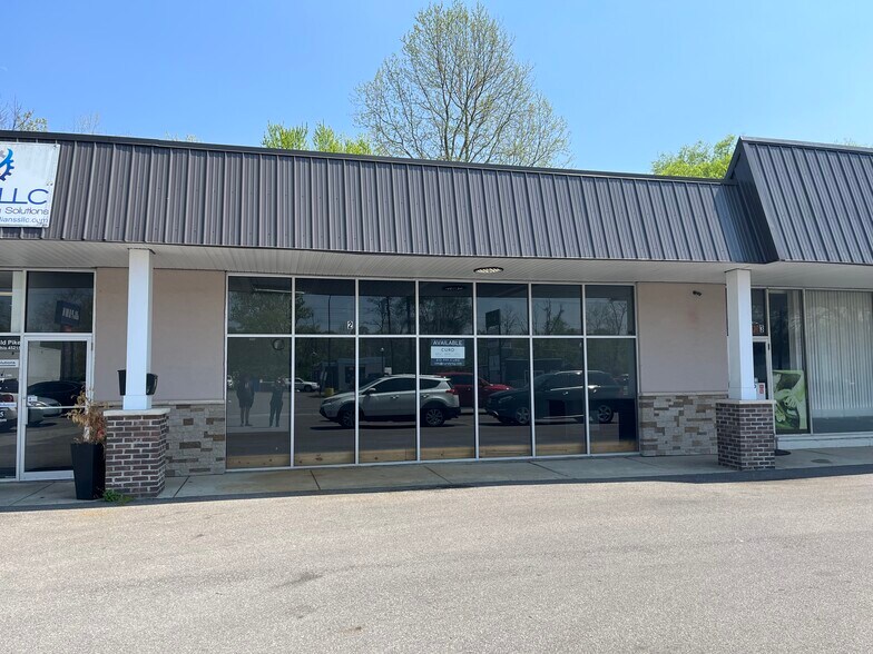 More Photos Of 10080-10088 Springfield Pike, Cincinnati Unknown For Lease